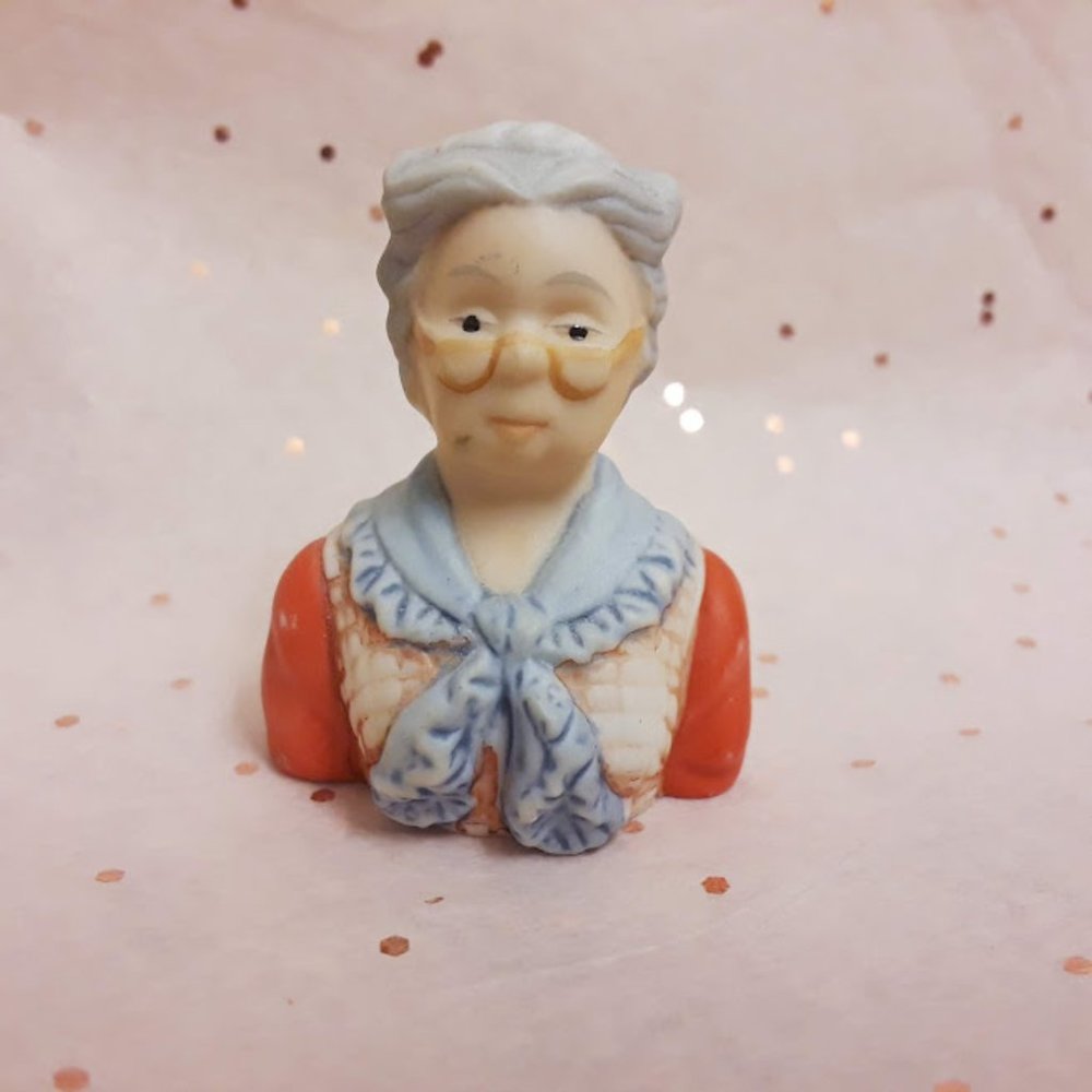 Grandma / Grandmother Thimble